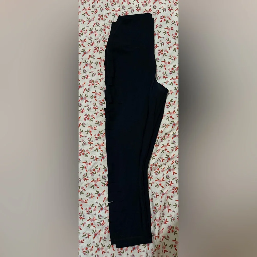 ALO Yoga Black High-Waist Leggings with Side Strap Detail